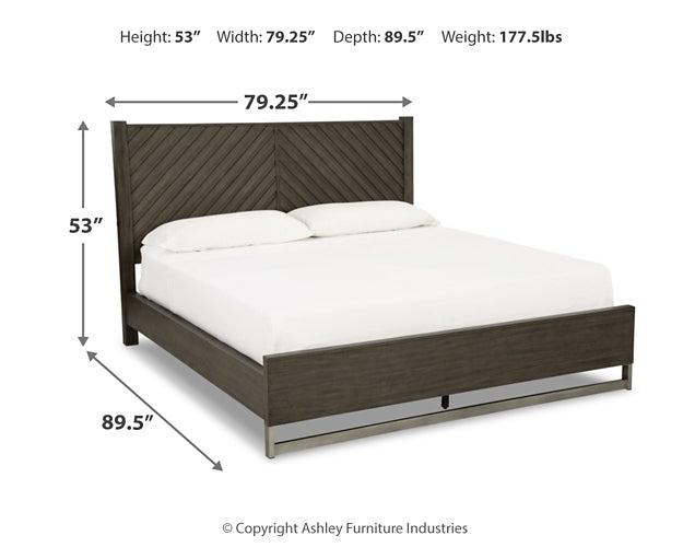 Arkenton California King Panel Bed with Mirrored Dresser