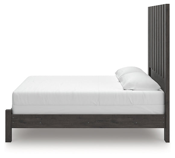 King Panel Bed with Mirrored Dresser and Chest