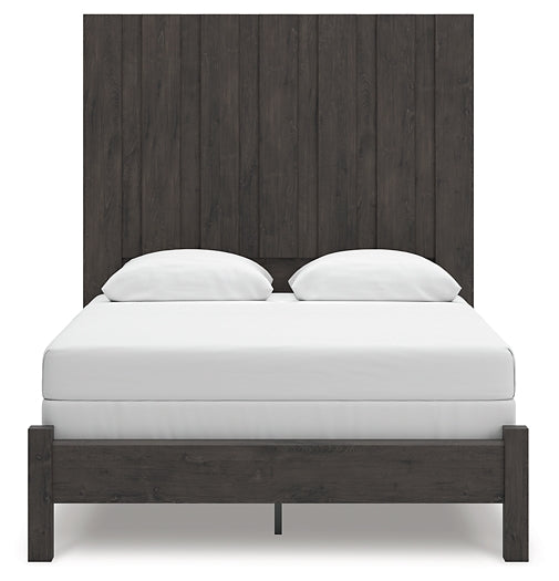 Queen Panel Bed with Mirrored Dresser and Chest
