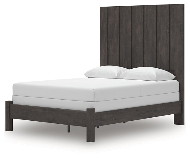 Queen Panel Bed with Mirrored Dresser and Chest