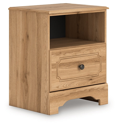 Aleaport King Panel Bed with Mirrored Dresser and Nightstand