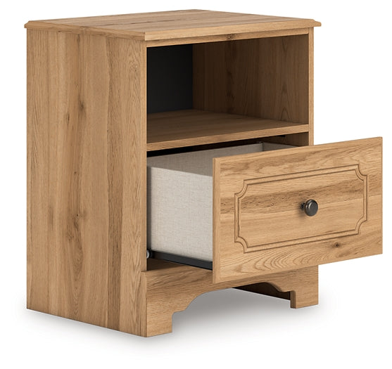 Aleaport King Panel Bed with Mirrored Dresser and Nightstand