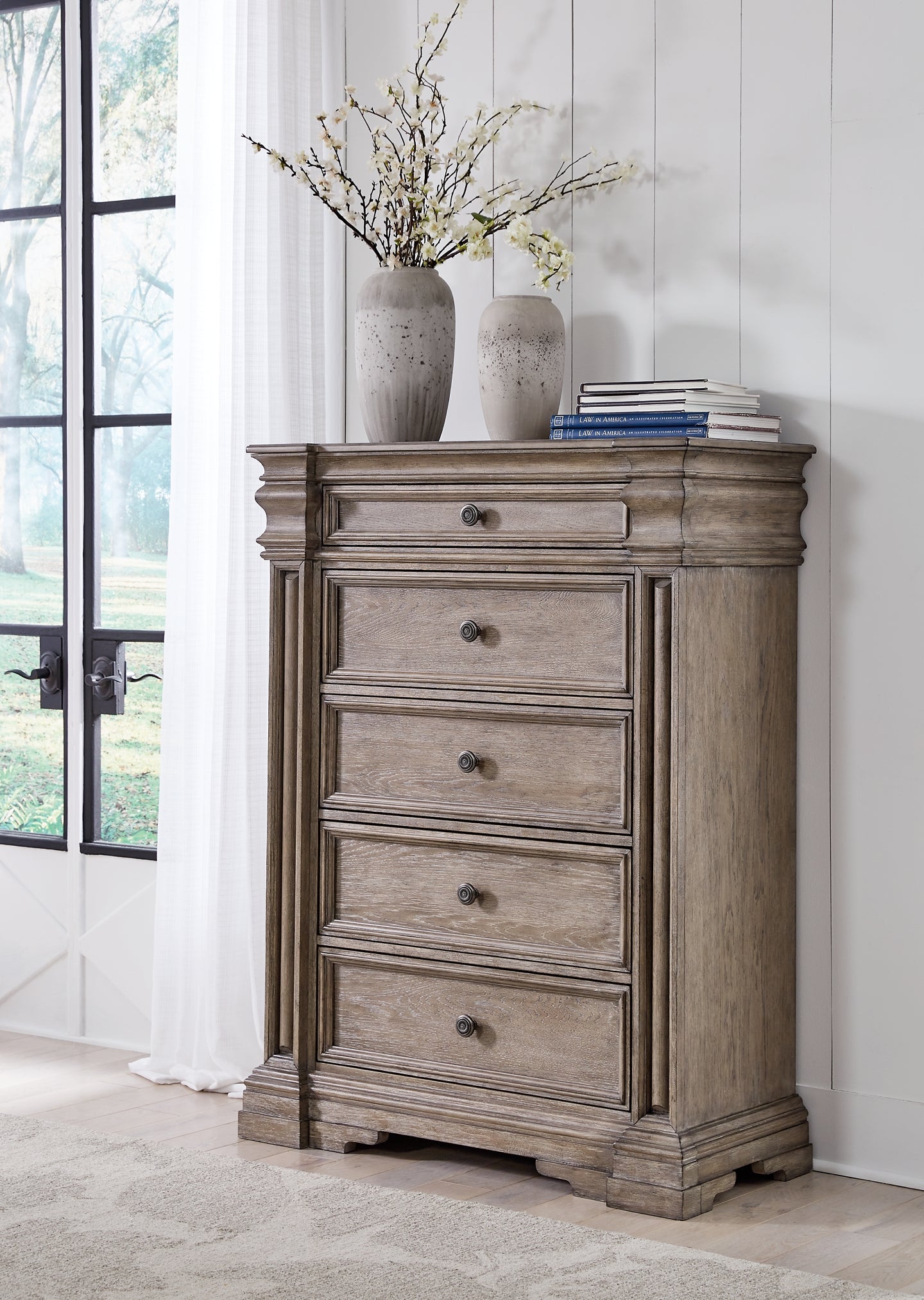 Blairhurst Queen Panel Bed with Mirrored Dresser, Chest and Nightstand