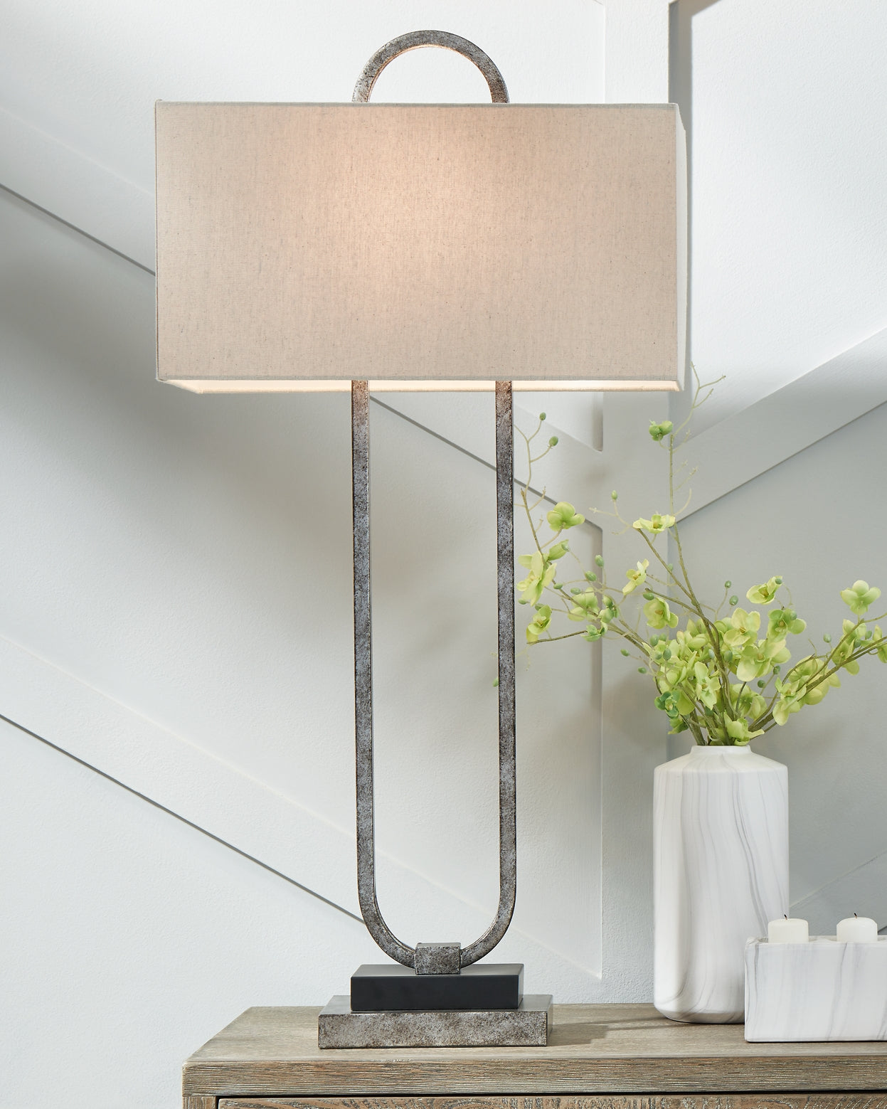 Geometric metal table lamp hotsell