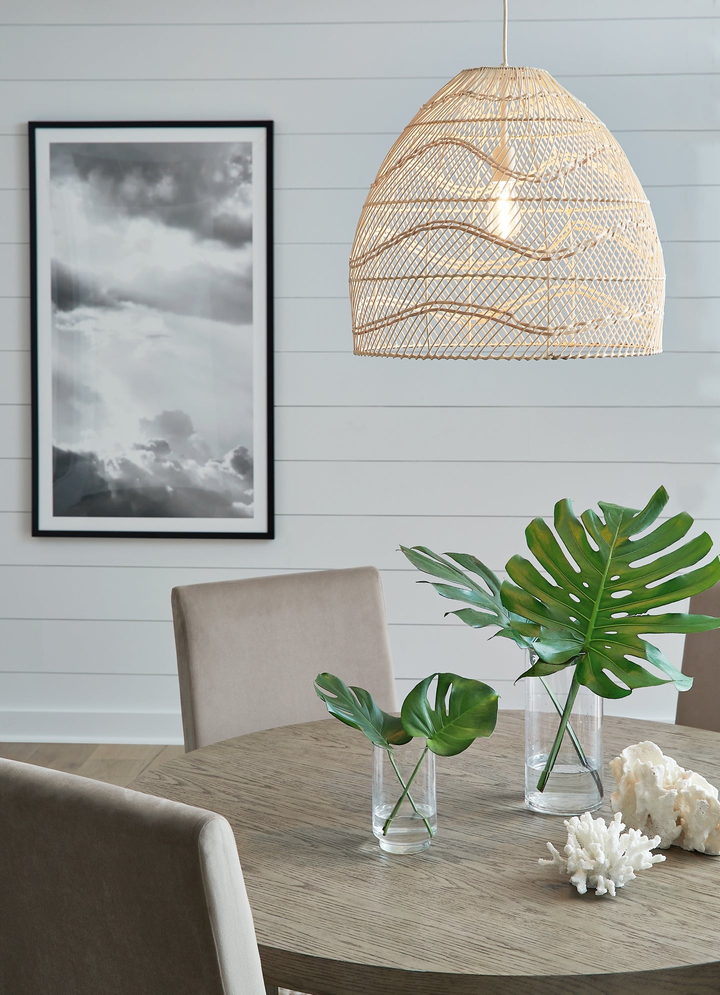 Coenbell Rattan Pendant Light (1/CN) – Furniture & Outlet Centers