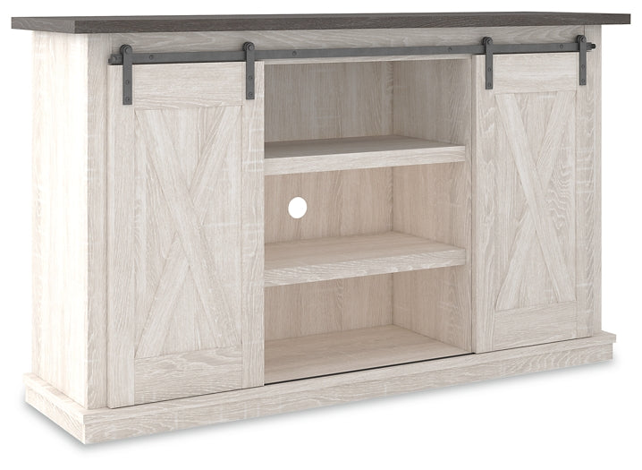 Dorrinson Medium TV Stand