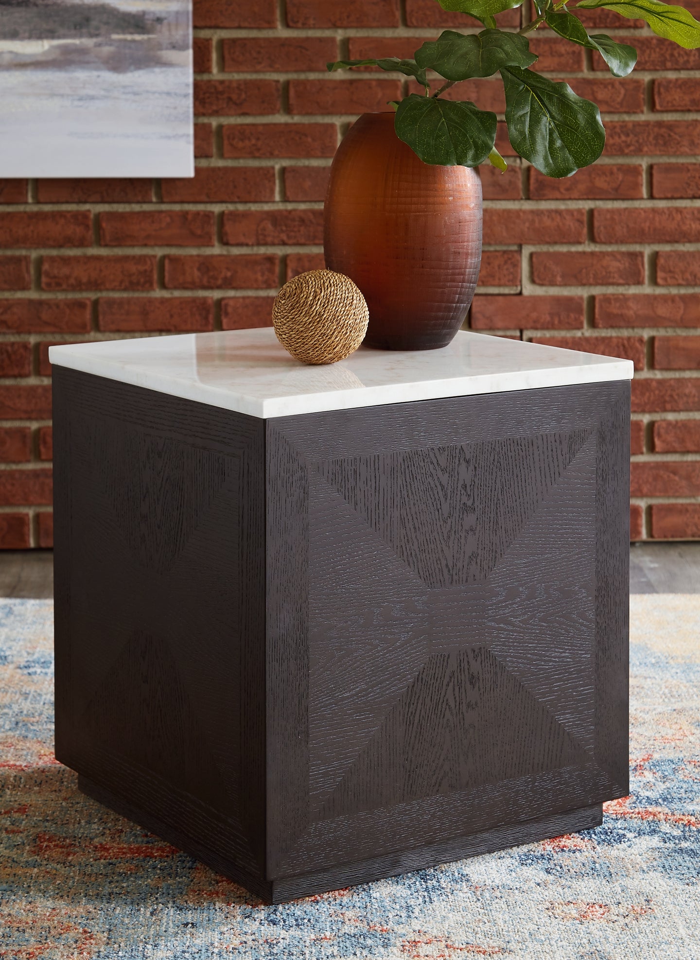 Accent tables on sale the brick