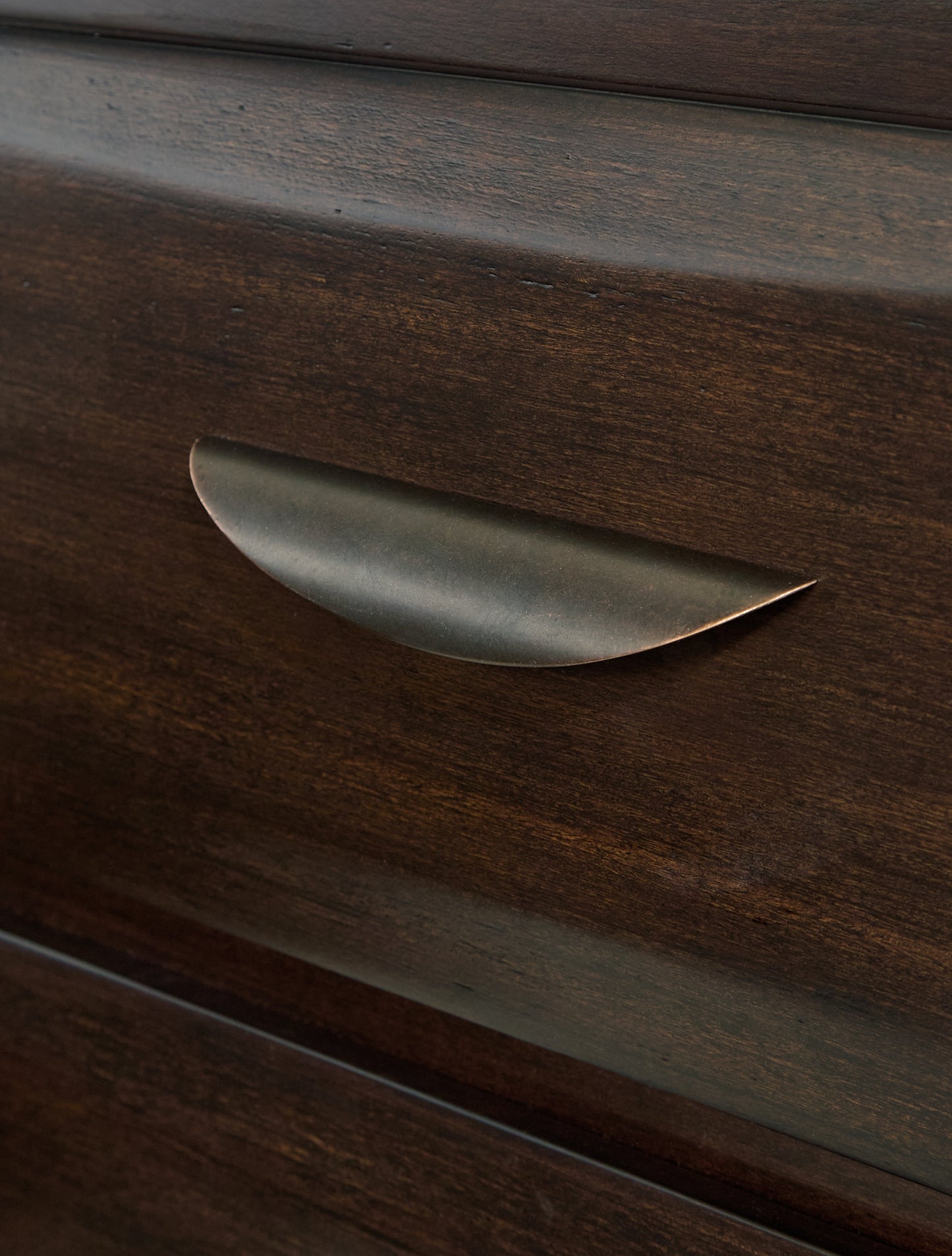 Vanmore  Storage Bed