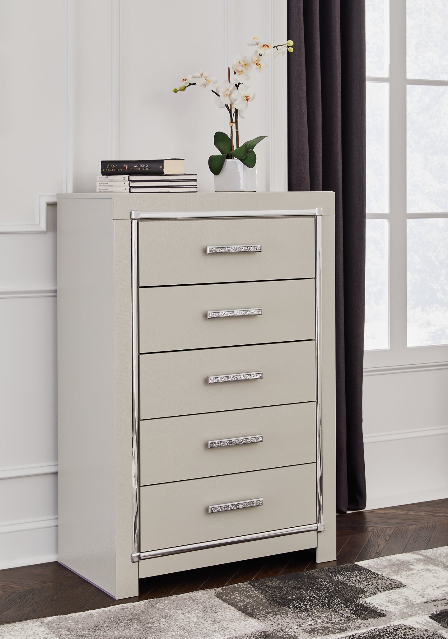 Zyniden Full Upholstered Panel Headboard with Mirrored Dresser, Chest and Nightstand