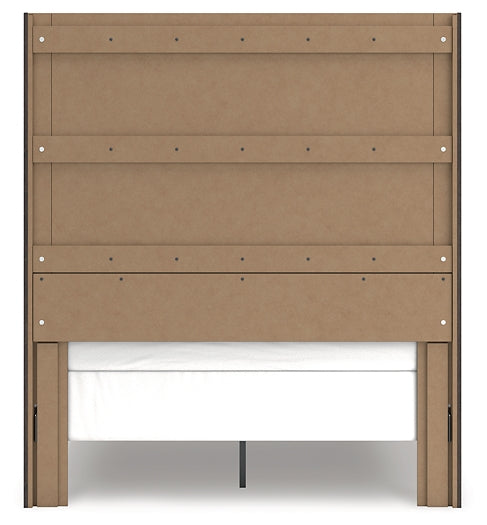 Queen Panel Bed with Mirrored Dresser