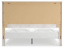 Load image into Gallery viewer, Gerridan King Panel Bed
