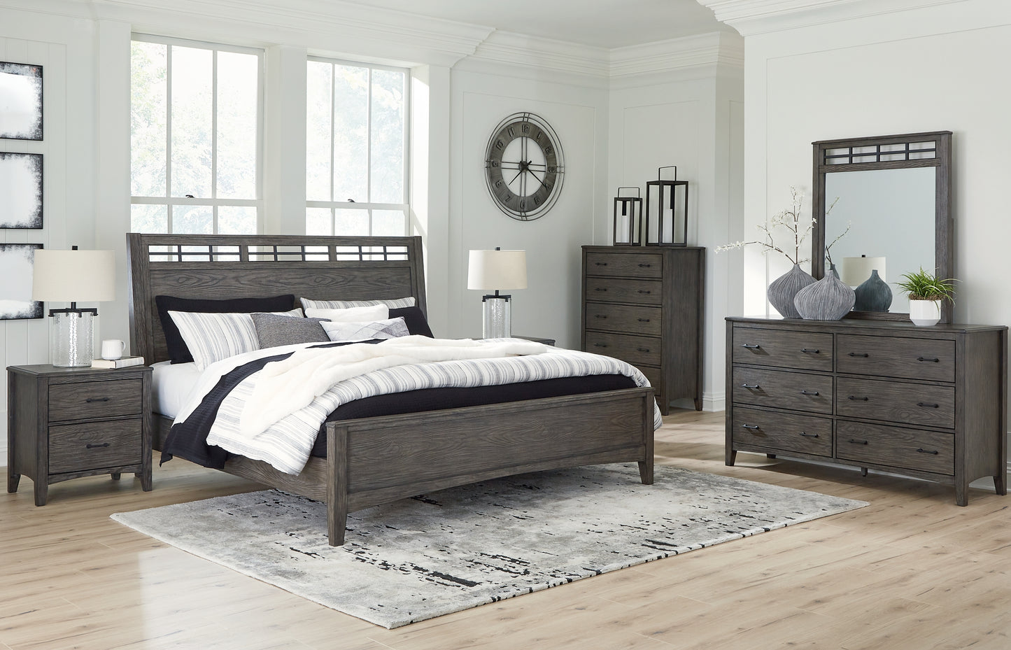 Montillan California King Panel Bed with Mirrored Dresser and 2 Nightstands